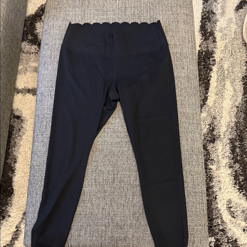 JoyLab womens Black Scalloped Leggings